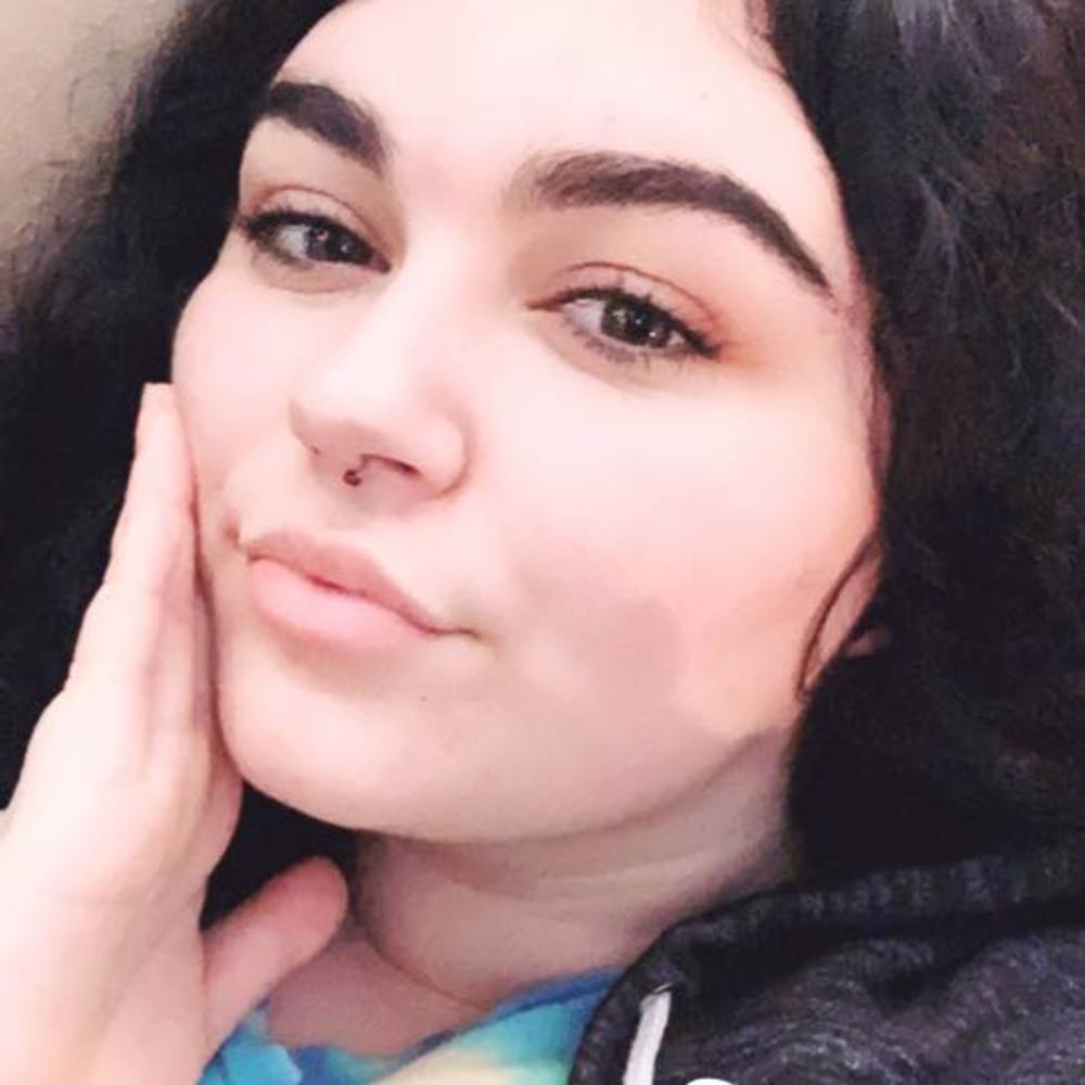 Meet your Posher, Kaela